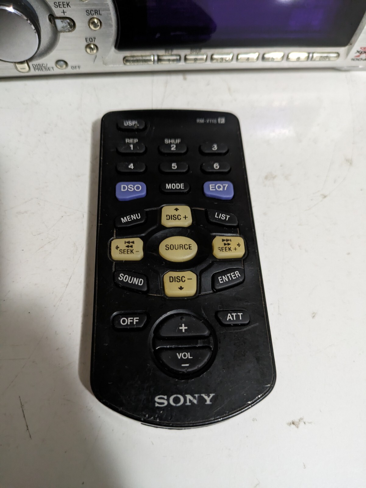 Sony Xplod CDX-F7700 old school cd player Graphics Display 4V Sub Out Cdxf7700