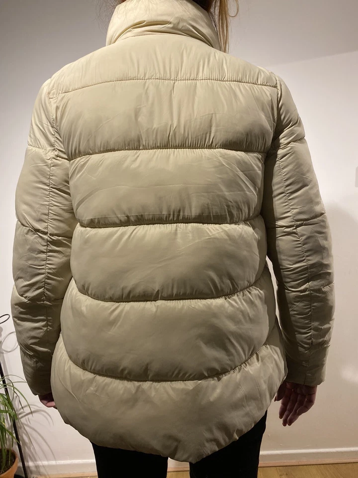 GUESS puffer jacket Size M - Image 3 of 4