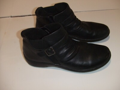 Clarks Cora Rouched Ankle Boot size 9.5