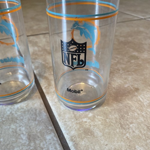 3 Miami Dolphins logo Vintage NFL Drinking Glasses Tumbler 1980's Mobil Oil Gas - Picture 8 of 10