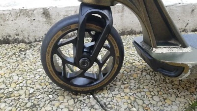 Trottinette freestyle Blunt Prodigy S8 - Photo 1/4