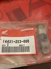 Honda OEM Part 14431-ZE2-000 ARM VALVE ROCKER Bin X