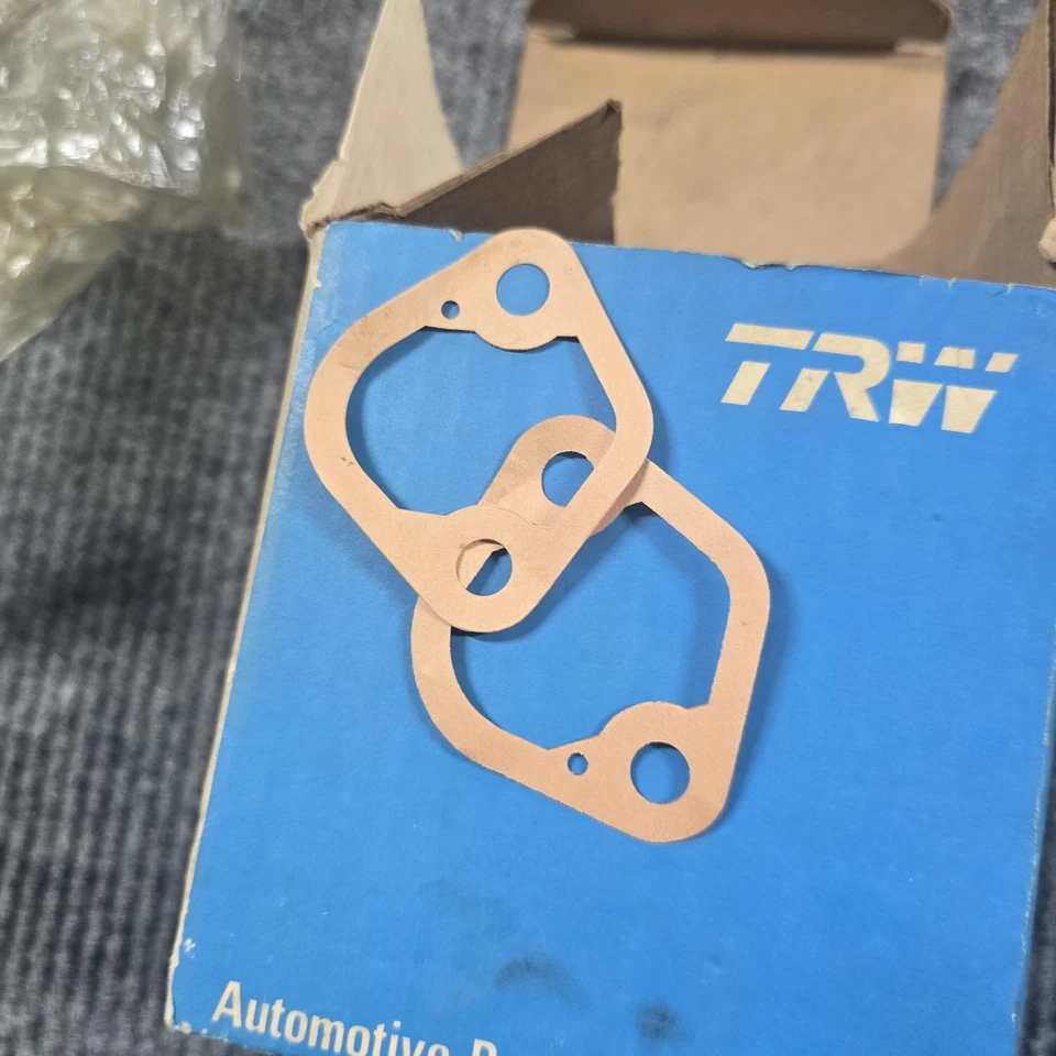 Bomba de combustible mecánica TRW Nikki Japón para Toyota Corolla 2T-C 1978-79 55448 Foto 4 de 4