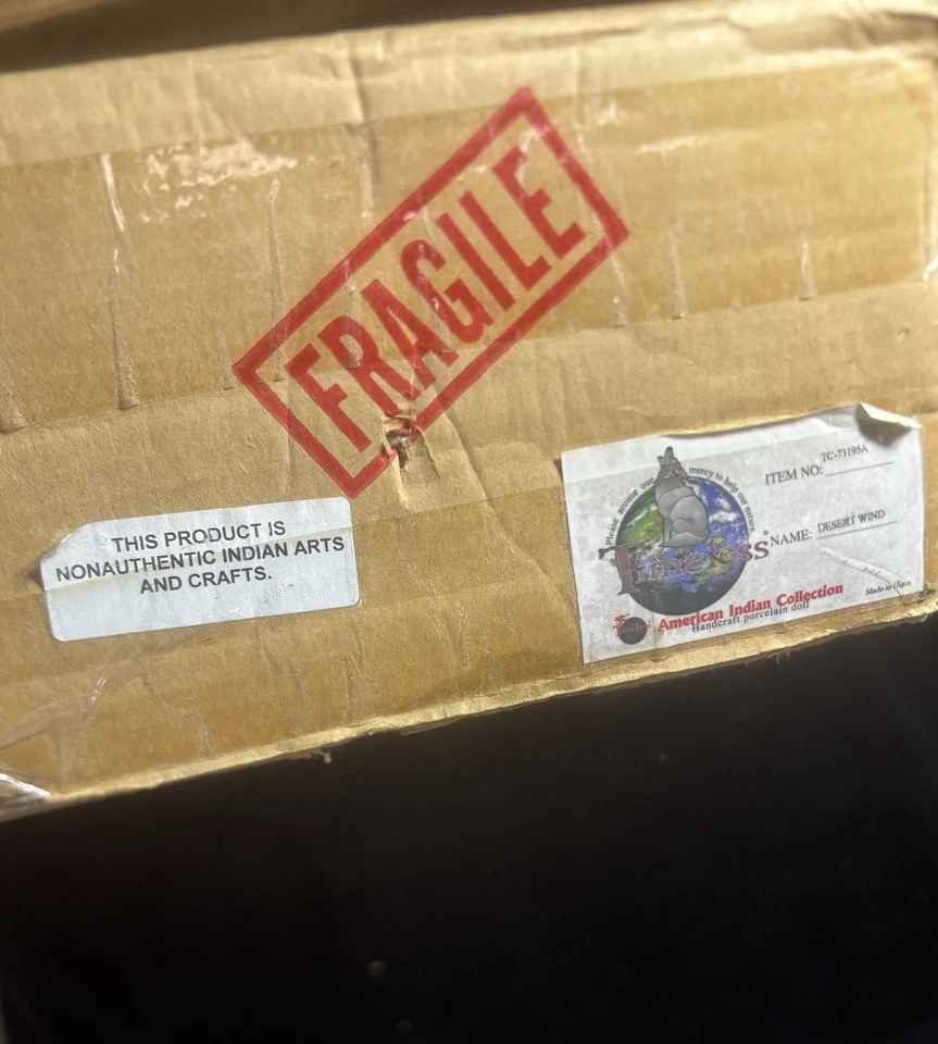 Muñeca de porcelana Timeless Collections Desert Wind 30" indio americano 2104/5000 Foto 3 de 4