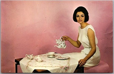 Vintage 1960s German Advertising Postcard ''HONEYMOON'' Bed & Bath Linens / Unused