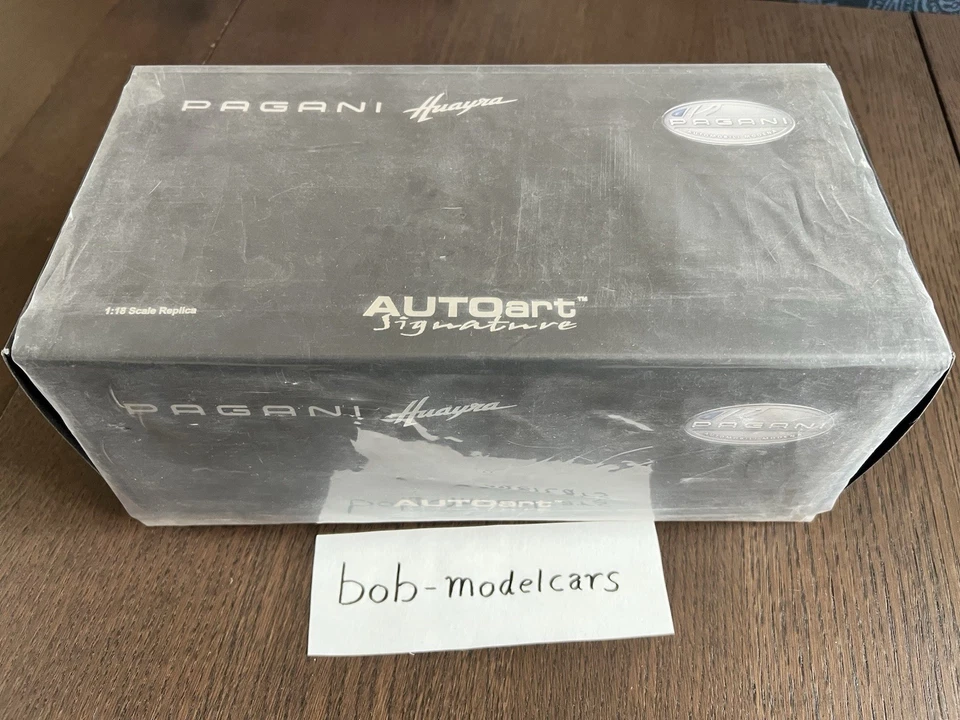 AUTOart Signature - 1:18 - 78268 - Pagani Huayra (Red) - Very Rare! - Immagine 2 di 4