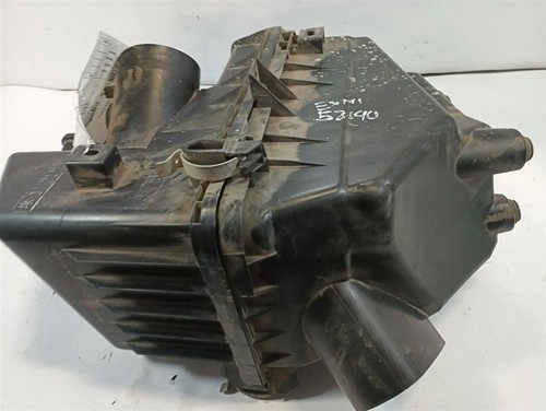 2004-2007 TOYOTA HIGHLANDER 3.3 LITER Air Filter Cleaner Box Housing11168276