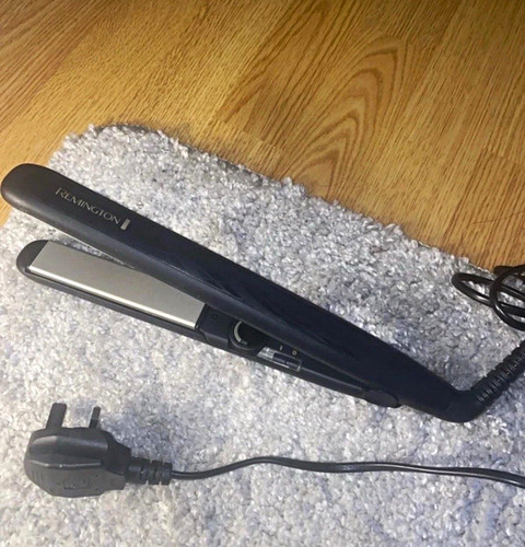 Remington Black Hair Straightener S3500