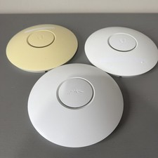 Ubiquiti UniFi AP Wireless Access Point 300Mbps Gigabit PoE White x3 BUNDLE