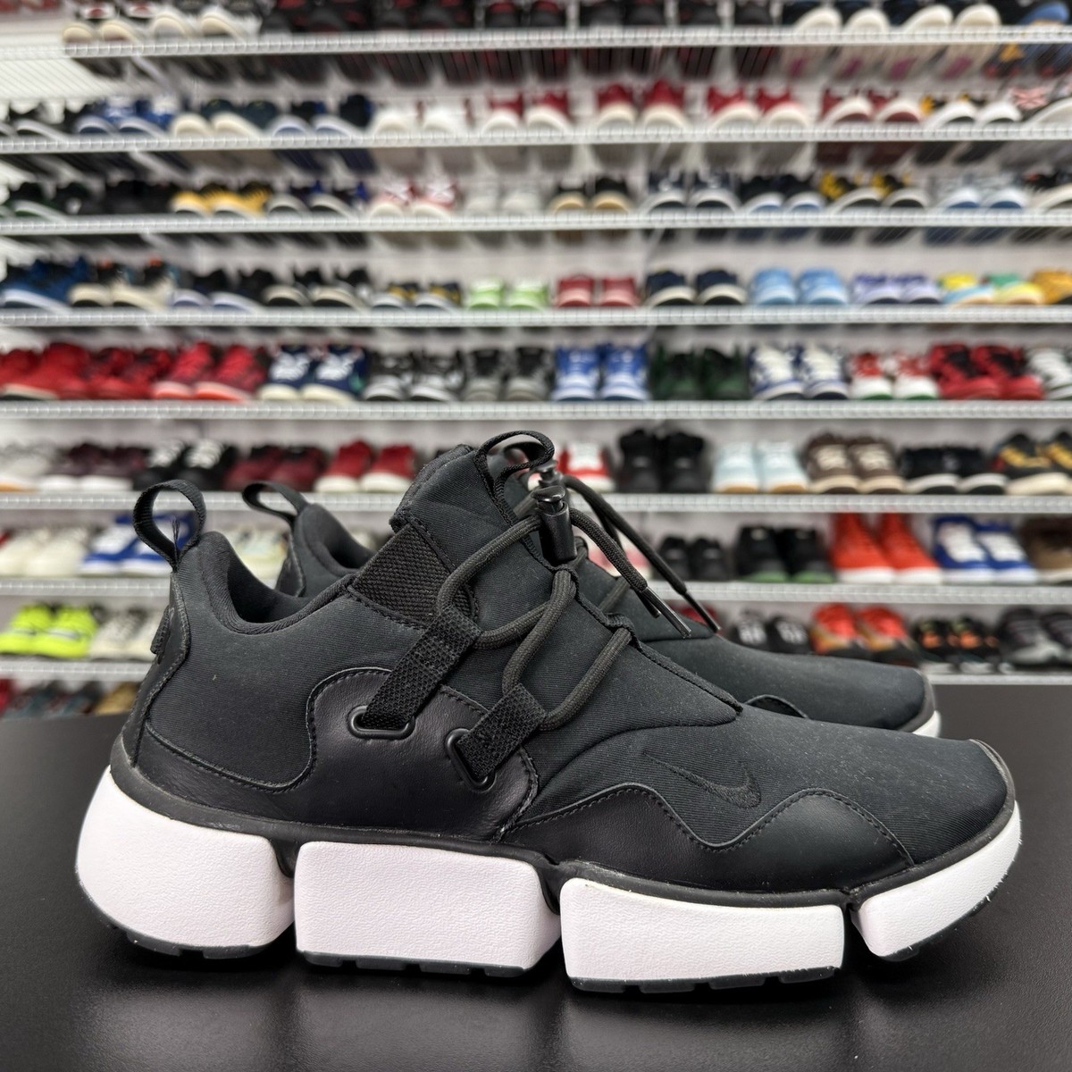 Nike Pocket Knife DM Black White 898033-001 Men
