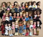 Bratz Lil’ Bratz Lot Of 61, Lot Of 33 Pair Of Shoes And Many Pieces Of Clothes — photo 1