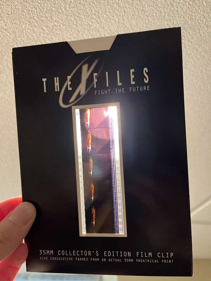 The X Files Fight The Future Special Collector's Edition VHS Box Set Complete - Image 3 of 4