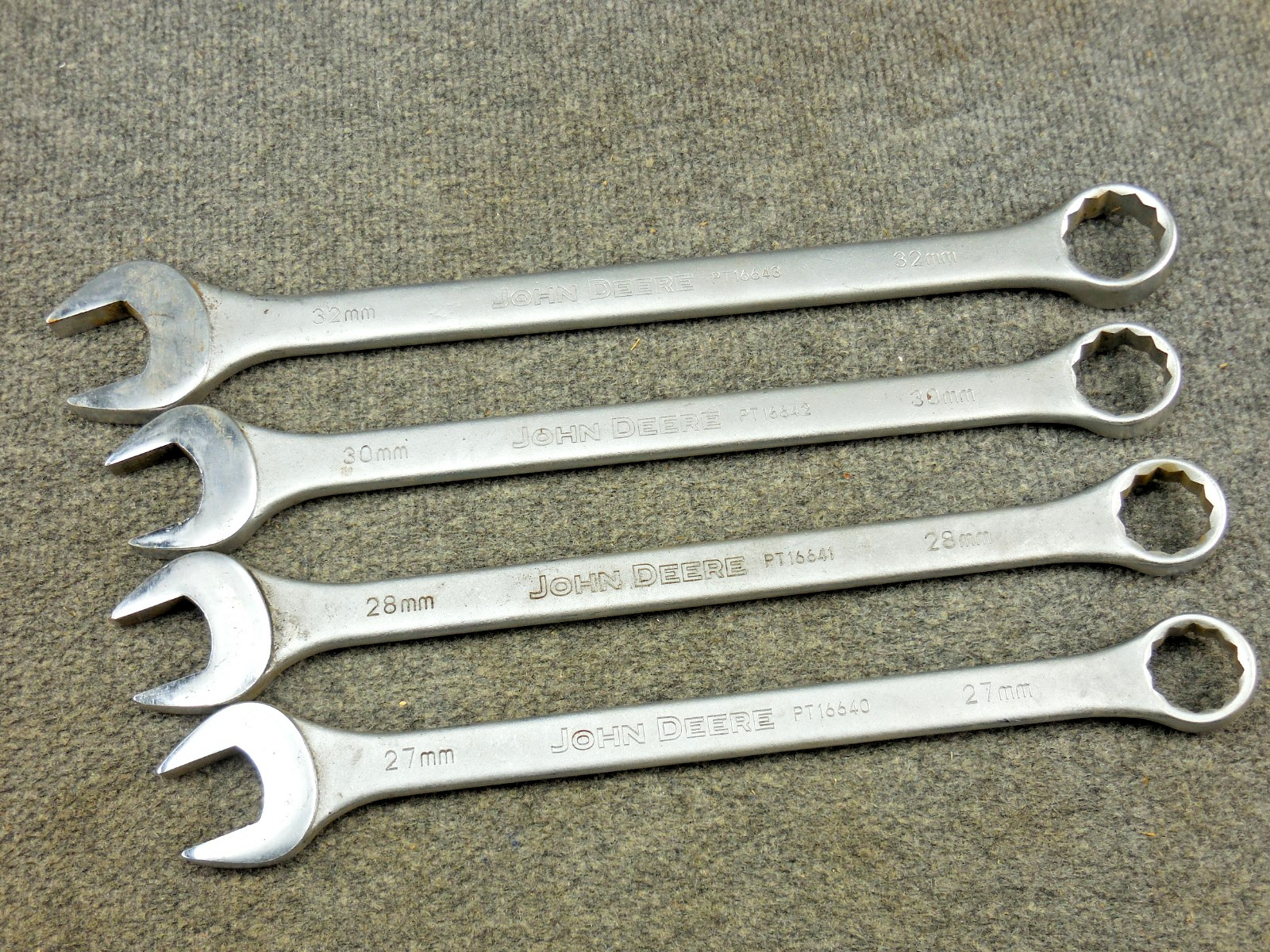 Vintage John Deere TY19923 Metric Wrench Set 20 21 22 23 24 25 26 27 28 30 32 MM