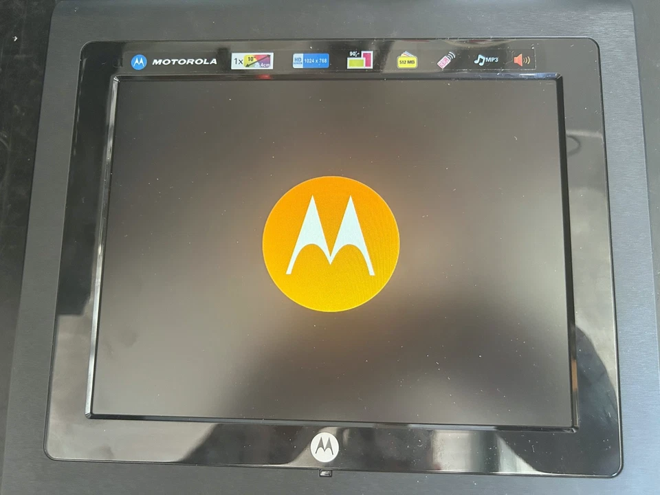 Motorola LS1000b 10"/26.4cm Digital Photo Frame With Slideshow & Remote SEE DISC - Image 2 of 4