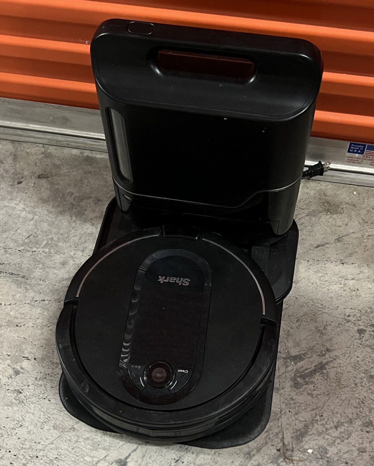 Shark RV1001AE IQ R100AE 16.8V AppControlled SelfCharging Robot Vacuum Black 622356559331 eBay