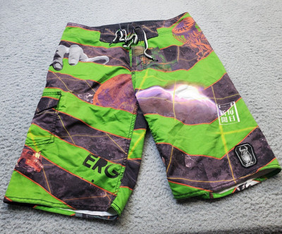 Ergo Board Shorts Men's Size 30 Green Halloween Print 100% Polyester Drawstring