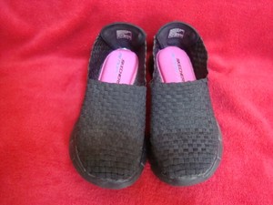 skechers women's no tie shoes
