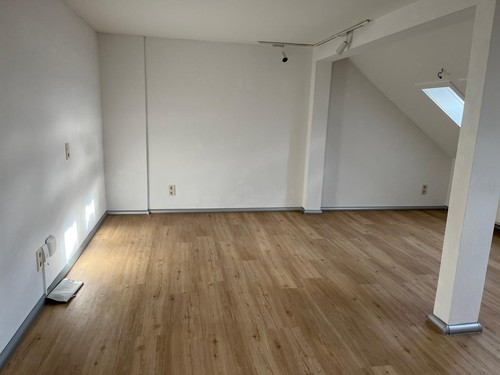 Schmuckkästchen über den Dächern von Chemnitz-Dachgeschosswohnung im Zentrum - Bild 11 von 22