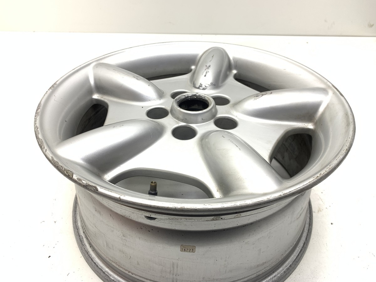 字48 JAGUAR XK8 X100 1998 R17 Zoll Leichtmetallrad Alufelge