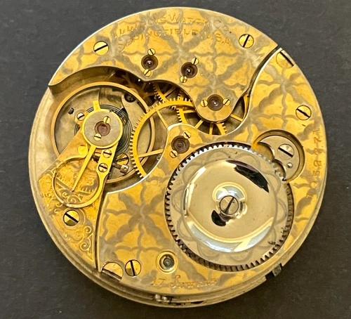 Antique 1907 Illinois Grade 174 Pocket Watch Movement Running Ticks 16s 17j USA