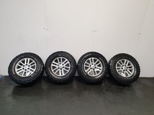 Toyota hi-lux Wheels & tyre set 17" inch 2014