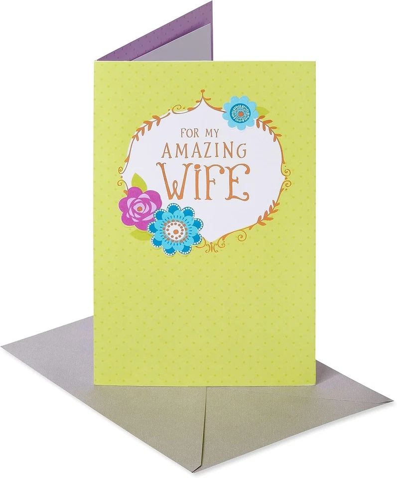 Tarjeta de aniversario de celebración para esposa - Diseño floral brillante y mensaje personal Foto 3 de 4