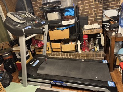 XTERRA TRX2500 Electric Treadmill 24 Programs Motorised Incline Black/Silver