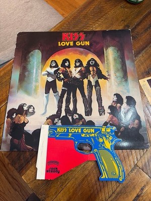 KISS Love Gun 1977) First Press 100% COMPLETE w/ Gun & Insert + Gene Simmons LP