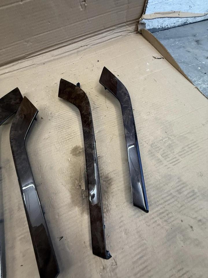 奥迪 Q7. 2017-2024 门饰插入件 漆木 — 第 4/4 张图片