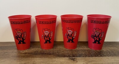 Lot Of 4 Vintage Nebraska Cornhuskers Plastic Drinking Cups Huskers 7up Pepsi