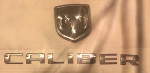 Dodge caliber эмблема