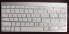 Apple Keyboard Wireless Bluetooth A1314 Aluminum Genuine Silver