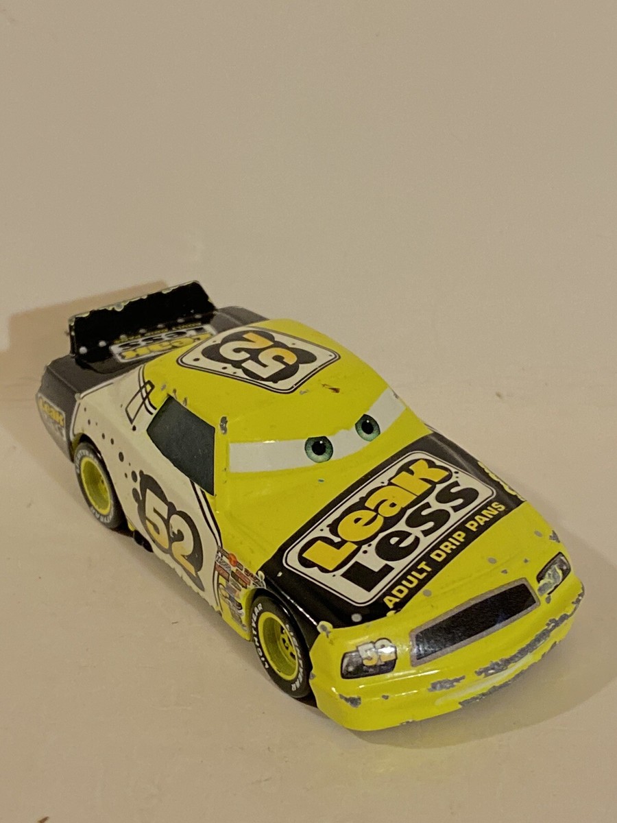 カーズ　マテル　TEAM LEAK LESS CREW TEAM LEAK LESS CREW Chief Pitty Piston Cup Nights * Disney Pixar
