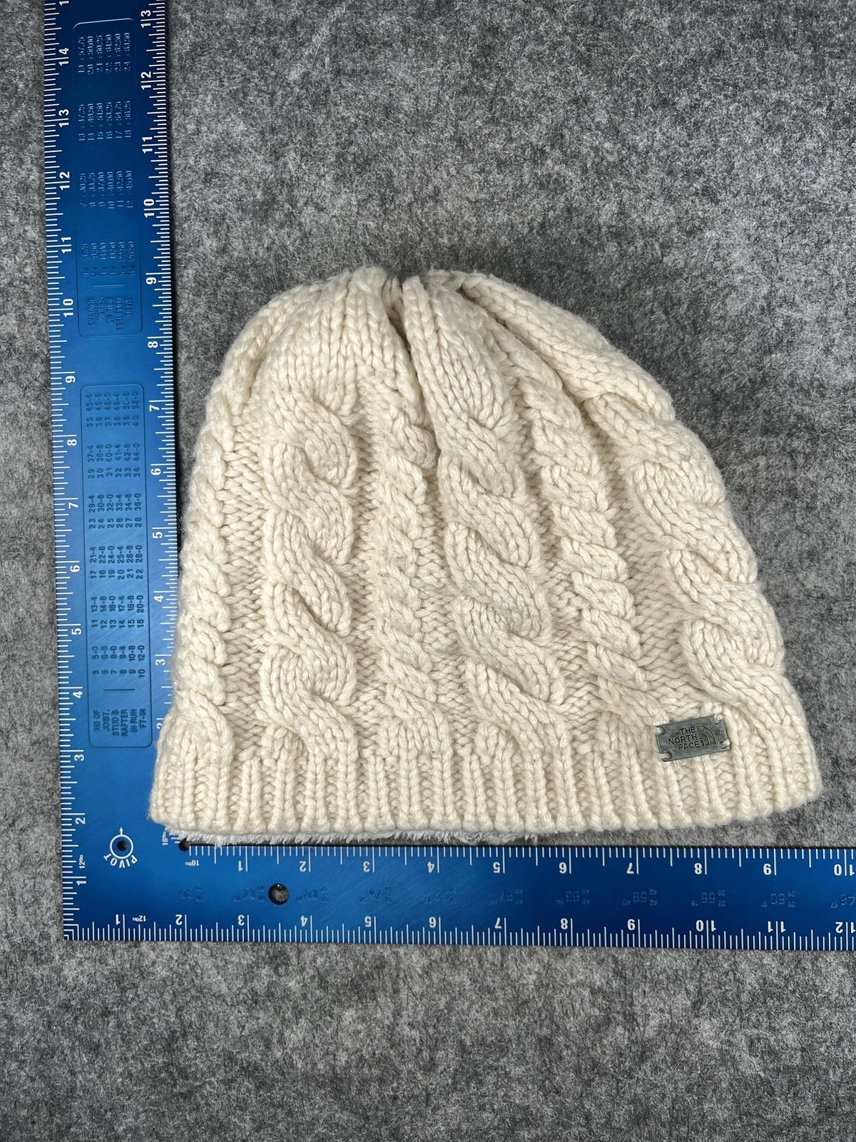 The North Face Hat Beanie Womens One Size White Cable Knit Fleece Lined Winter
