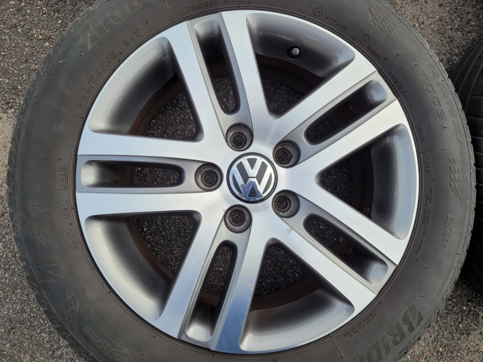 VW Golf 5 6 Golf Plus Touran original 16 Zoll Alufelgen - Sommerreifen 205/55R16 - Bild 3 von 4