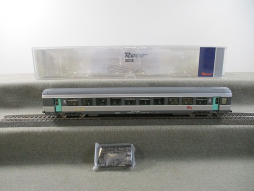 Roco Spur H0 74544 Corail-Großraumwagen 2.Klasse der SNCF in OVP | Condition: Gebraucht