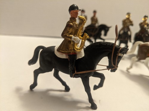 10 Pieces VTG Britains LTD Mounted Band of The Household Cavarly - UK Military - - Picture 4 of 7