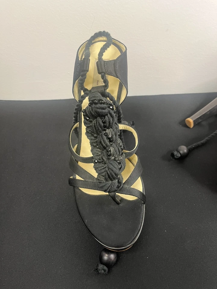 Tacones Stella McCartney AUTÉNTICOS pre-amados talla 6.5-7.5 (Italia 37) tiras negras Foto 2 de 4