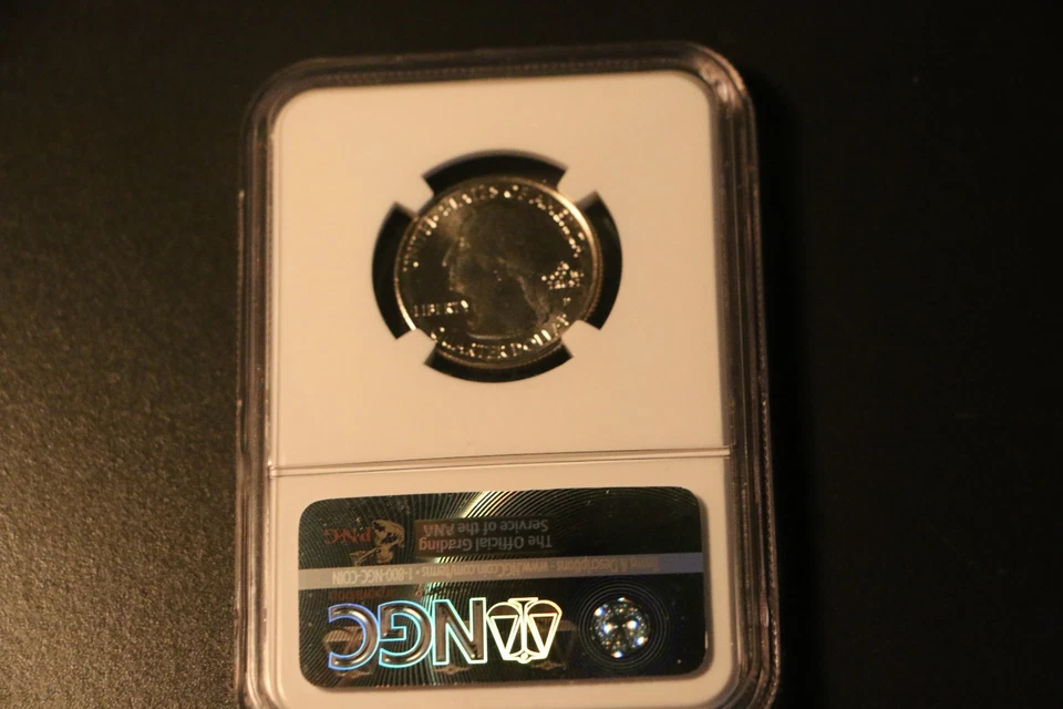 2016 D FORT MOULTRIE QUARTER NGC HAS GRADED ONLY 17 IN TOP MS68PL AND 0 HIGHER - Image 3 of 4