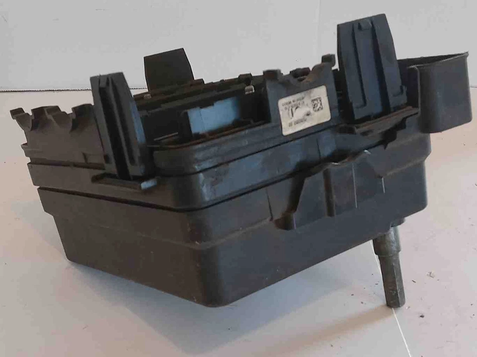 2006 SATURN ИОННЫЙ ДВИГАТЕЛЬ ПРЕДОХРАНИТЕЛЬ КОРОБКА ID 15232350 Б/У OEM - Изображение 2 из 4