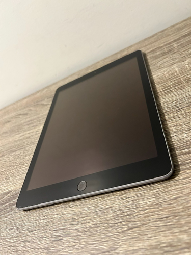 Working Apple iPad 6th Gen 32GB WiFi - Space Grey AU STOCK | FREE EXPRESS POST - 第 4/7 張圖片