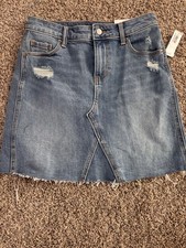 NWT Old Navy Size 2 Denim Skirt