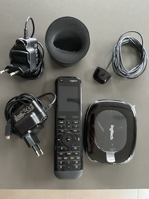 Logitech Harmony Intelligente Fernbedienung 