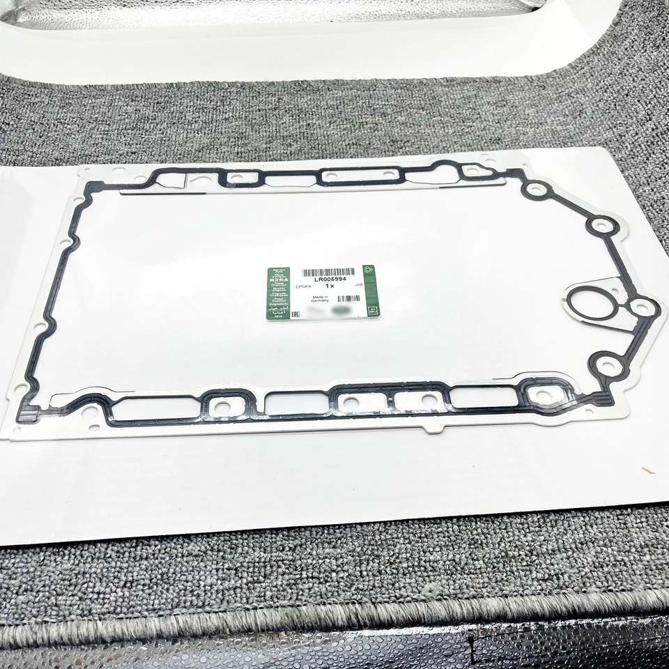 NEW Land Rover Range Rover Discovery Sport LR3 LR4 OIL PAN GASKET LR005994 Foto 2 de 3