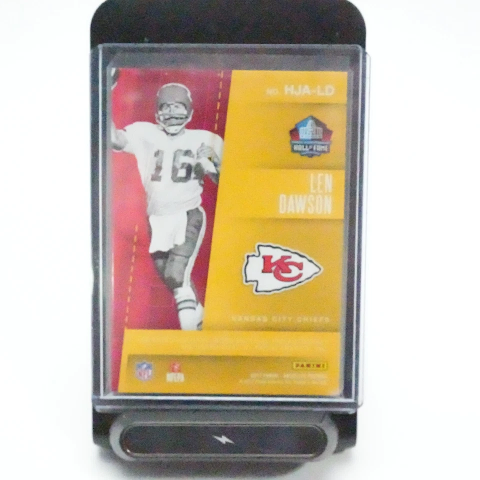 Len Dawson 2017 PANINI HALL OF FAME AUTO AUTOGRAPH PATCH JERSEY CARD 40/49 - Image 3 of 3