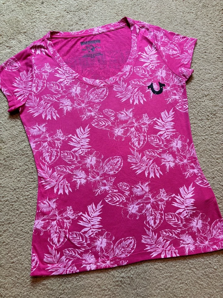 Camiseta True Religion Roja Hawaiana Tropical Floral Cuello en V Estrás Buda XS Foto 4 de 4