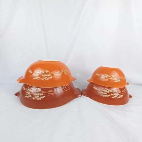 Vintage Pyrex Autumn Harvest Wheat Nesting Bowl Set