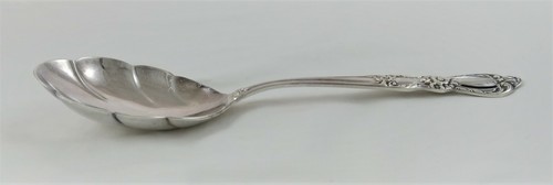 1847 Rogers Bros Heritage Scallop Casserole Serve Spoon Pierced Silverplate 9" - Picture 3 of 6