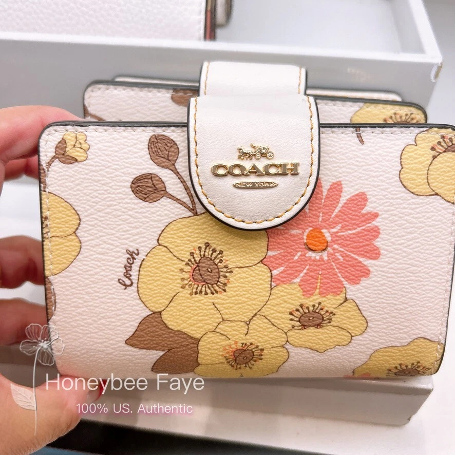 NWT Coach Medium Corner Zip Wallet With Floral Cluster Print