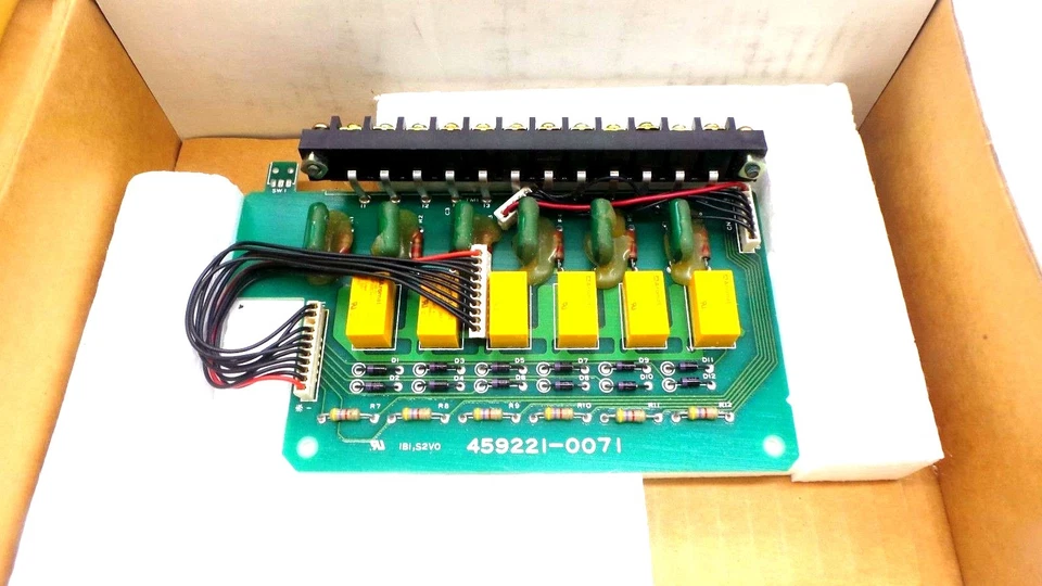 NEW ALLEN BRADLEY 1745-R2 OUTPUT MODULE RELAY 1745R2 SERIES B - Image 3 of 3